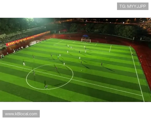 凯发足球：丰富的足球社区互动平台增强玩家之间的交流与合作